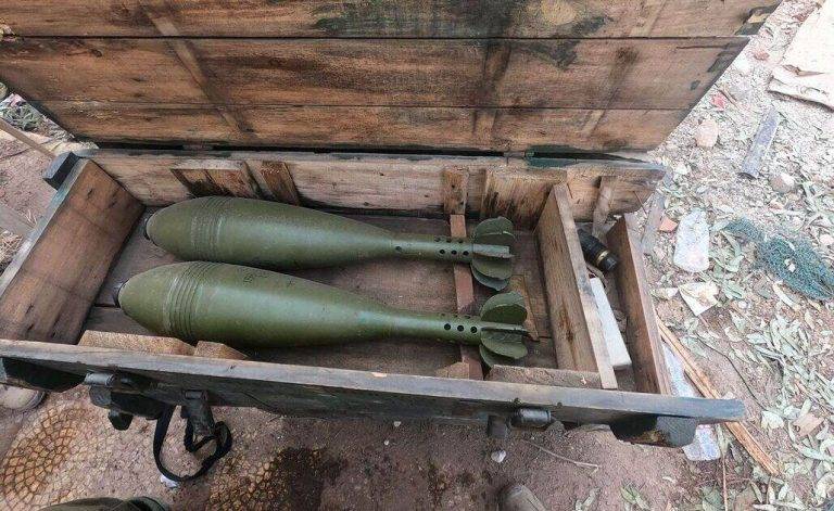 FOTOGRAFÍA. SUR DEL LÍBANO (LÍBANO), 16 DE OCTUBRE DE 2024. Las Fuerzas de Defensa de Israel (FDI) siguen incautando armamentos del grupo terrorista nazis fascista chií islamista libanés Hezbolá (Hezbollah) día a día en el sur del Líbano. De acuerdo con las informaciones de las FDI a la prensa, "la acumulación de armamentos sin precedentes en el sur del Líbano, sucedió durante los últimos 24 años, aún cuando los cascos azules intentaron evitarlo". Fuerzas de Defensa de Israel (FDI)/Roni Kaplan/Lasvocesdelpueblo (Ñ Pueblo)