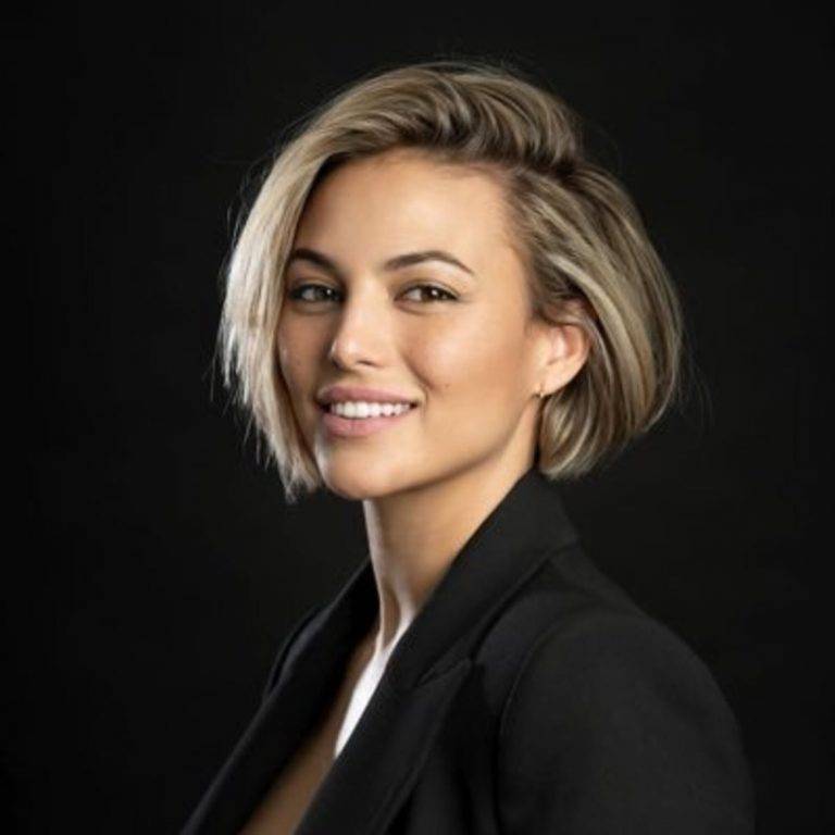 FOTOGRAFÍA. MADRID (REINO DE ESPAÑA), 24 DE OCTUBRE DE 2024. La joven actriz española de teatro, cine y televisión y presentadora, Elisa Mouliaá Ruiz de Elvira (1989), de 35 años, en una imagen de su cuenta en la red social X donde hoy ha denuncia que: "Hola, yo soy víctima de acoso sexual por parte de Iñigo Errejón y quiero denunciarlo". El denunciado Íñigo Errejón Galván es el destacado líder progresista feminista de las ultraizquierdas progresistas e internacional socialista en España, además de ser el portavoz del Grupo Parlamentario de las izquierdas radicales en el Congreso de los Diputados, líder y fundador del partido ultra de la Comunidad de Madrid, Más Madrid, y cofundador del principal partido de las ultraizquierdas en españa, Podemos. Lasvocesdelpueblo (Ñ Pueblo)