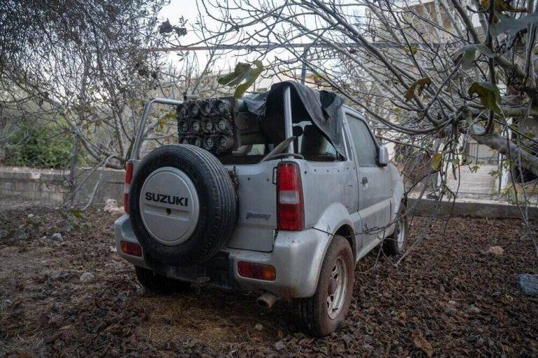 FOTOGRAFÍA. SUR DEL LÍBANO (LÍBANO), 21 DE OCTUBRE DE 2024. Las Fuerzas de Defensa de Israel (FDI) capturan un "Terrorismo móvil" del grupo terrorista nazi fascista yihadista chií Hezbolá (Hezbollah) que "almacena sus lanzadores de cohetes en sus vehículos, preparados para disparar cohetes hacia comunidades israelíes", señalan fuentes militares del Ejército de Defensa de Israel, el Tzáhal. FDI/Lasvocesdelpueblo (Ñ Pueblo)