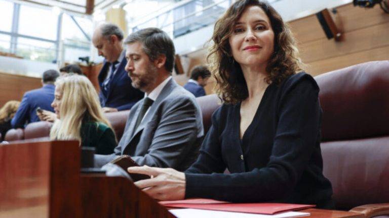 FOTOGRAFÍA. MADRID (REINO DE ESPAÑA), 07 DE NOVIEMBRE DE 2024. La presidente del Gobierno de la Comunidad de Madrid, Isabel Natividad Díaz Ayuso, al inicio del pleno de la Asamblea de Madrid celebrado este jueves. Efe