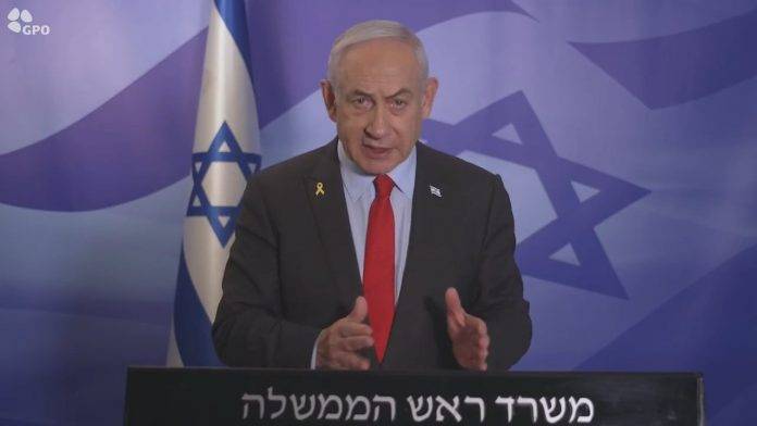 FOTOGRAFÍA.JERUSALÉN (ISRAEL), 10 DE NOVIEMBRE DE 2024. El primer ministro del Estado de Israel, Benjamín Netanyahu (Bibi), ha sido registrado hoy durante una Declaración Institucional sobre el pogromo de judío aficionados del equipo israelí Maccabi Tel Aviv perpetrado por grupos neofascistas y neonazis islamistas por palestinos tras un partido de fútbol contra el Ajax en la capital de los Países Bajos, Ámsterdam, el pasado viernes, 8 de noviembre de 2024. Gabinet Primer Ministro de Israel/Lasvocesdelpueblo (Ñ Pueblo)