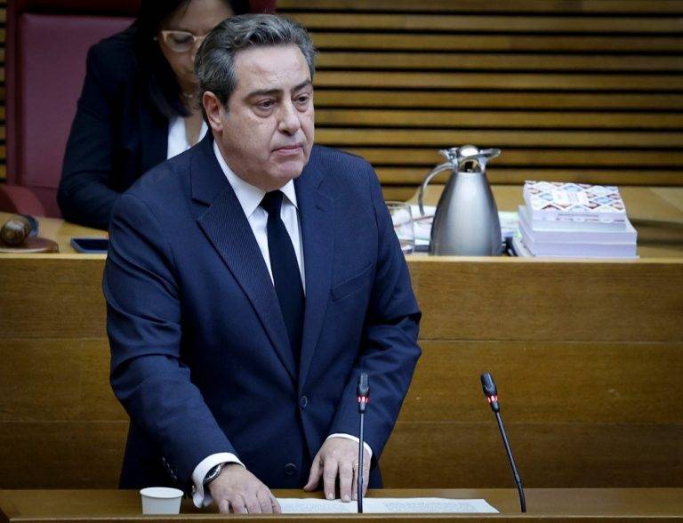 FOTOGRAFÍA. VALENCIA (COMUNIDAD VALENCIANA) REINO DE ESPAÑA, 15 DE NOVIEMBRE DE 2024. El portavoz del Grupo Parlamentario VOX en las Cortes Valencianas, José María Llanos Pitarch, durante su réplica a las declaraciones del presidente del Govern de la Generalitat Valenciana por el Partido Popular (PP), Carlos Mazón Pitarch, sobre la gestión el Ejecutivo valenciano de los efectos devastadores de la Dana del pasado 29 de octubre de 2024 en la provincia de Valencia. Lasvocesdelpueblo (Ñ Pueblo)