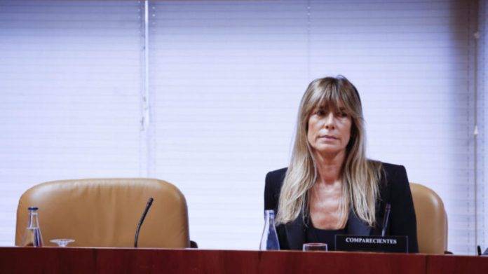FOTOGRAFÍA. MADRID (COMUNIDAD DE MADRID) REINO DE ESPAÑA, 13 DE NOVIEMBRE DE 2024. María Begoña Gómez Fernández (Begoña Gómez), esposa del presidente del gobierno Pedro Sánchez, comparece en la primera sesión de la comisión de investigación de la cámara madrileña. Efe