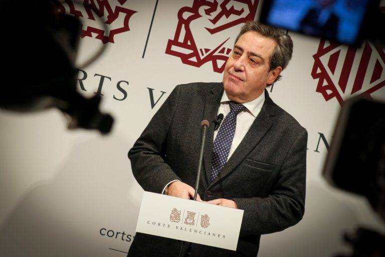 FOTOGRAFÍA. VALENCIA (COMUNITAT VALENCIANA) REINO DE ESPAÑA, 26 DE DICIEMBRE DE 2024. El portavoz del Grupo VOX les Corts Valencianes, José María Llanos Pitarch, registrado este jueves. Lasvocesdelpueblo (Ñ Pueblo)