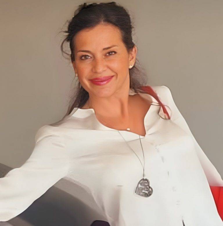 FOTOGRAFÍA. SAN JUAN DE ALICANTE (ALICANTE) REINO DE ESPAÑA, 05 DE DICIEMBRE DE 2024. La portavoz del Grupo Municipal de VOX, Gema Aleman Pérez, puso en evidencia al Gobierno municipal del Partido Popular (PP) nuevamente, por la inclusión en el orden del día de diversas modificaciones de crédito con cargo al remanente de tesorería para dar salida a pagos contraídos por la falta de crédito existente. Lasvocesdelpueblo (Ñ Pueblo)