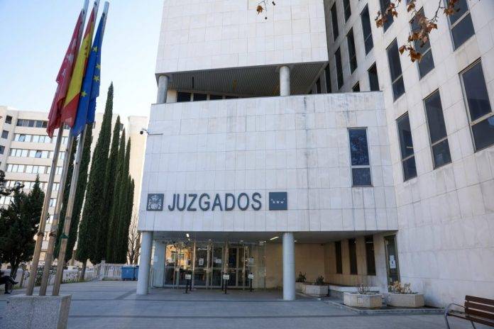 FOTOGRAFÍA. MADRID (COMUNIDAD DE MADRID) REINO DE ESPAÑA, 20 DE DICIEMBRE DE 2024. Vista de los juzgados de Plaza Castilla en Madrid, donde juez Juan Carlos Peinado, en marco d ela Causa Begoña Gómez, ha citado para el 22 de enero a representantes de las empresas Indra Sistemas S.A., Google, Fundación Manpower, Arsys Internet y Telefónica, y de la Universidad Complutense de Madrid como testigos en la causa en la que investiga a la mujer del presidente del Gobierno de España Pedro Sánchez Pérez-Castejón —María Begoña Gómez Fernández (Begoña Gómez)—. Efe