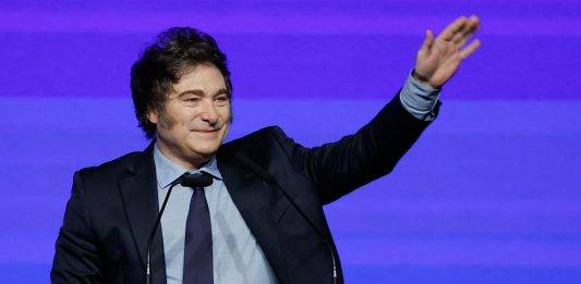 FOTOGRAFÍA. BUENOS AIRES (ARGENTINA), 04 DE DICIEMBRE DE 2024. El presidente de Argentina, Javier Gerardo Milei, habla durante la Conferencia Política de Acción Conservadora (CPAC) este miércoles, en Buenos Aires (Argentina). Efe