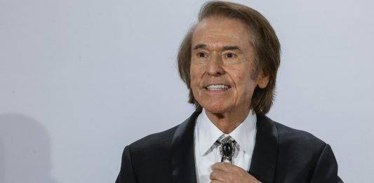 FOTOGRAFÍA, REINO DE ESPAÑA, 11/12/2024. El cantante y actor español Miguel Rafael Martos Sánchez ("RAPHAEL"). Efe
