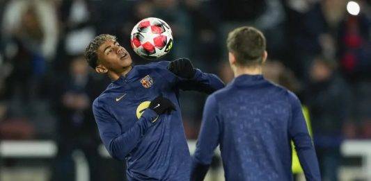 FOTOGRAFÍA. BARCELONA (CATALUÑA) REINO DE ESPAÑA, 29 DE ENERO DE 2025. El entrenador del FC Barcelona, el alemán Hansi Flick, durante el partido ante el Atalanta, de la Liga de Campeones de la UEFA, este miércoles en Barcelona. Efe