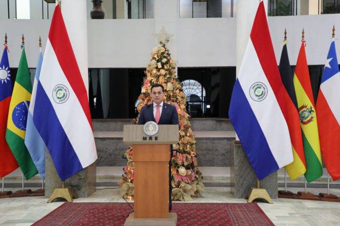 FOTOGRAFÍA. ASUNCIÓN (PARAGUAY), 06 DE ENERO DE 2025. El canciller Rubén Ramírez Lezcano, realizó esta tarde una declaración sobre la situación en Venezuela, destacando varios puntos clave en relación con el reconocimiento del nuevo liderazgo y la ruptura de relaciones diplomáticas. Lasvocesdelpueblo (Ñ Pueblo)