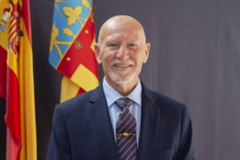 FOTOGRAFÍA. MUTXAMEL (ALICANTE) COMUNIDAD VALENCIANA (REINO DE ESPAÑA, 03 DE ENERO DE 2025. Ángel Ramón Martínez García, el concejal y portavoz adjunto del Grupo Municipal de VOX en Ayuntamiento de Mutxamel, registrado este viernes 3 de enero de 2025. Lasvocesdelpueblo (Ñ Pueblo)