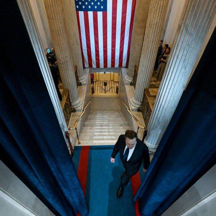 FOTOGRAFÍA. WASHINGTON (ESTADOS UNIDOS DE AMÉRICA), 20 DE ENERO DE 2025. Elon Reeve Musk, el dueño de la red social X (ante Twitter) y Administrador Jefe del llamado "Departamento de Eficiencia Gubernamental (DOGE) de la Administración Donald John Trump/James David Vance, durante su intervención en el acto de la ceremonia de la toma de posesión del presidente Donald John Trump. Lasvocesdelpueblo (Ñ Pueblo)