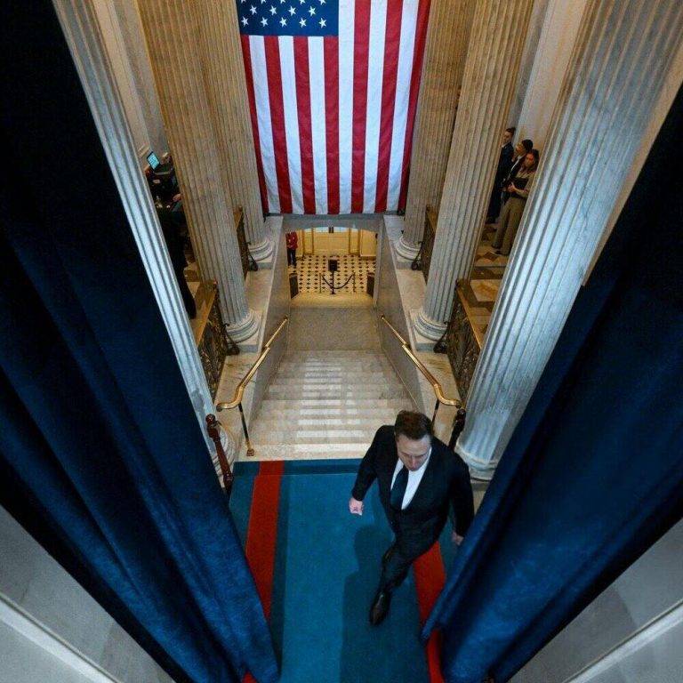 FOTOGRAFÍA. WASHINGTON (ESTADOS UNIDOS DE AMÉRICA), 20 DE ENERO DE 2025. Elon Reeve Musk, el dueño de la red social X (ante Twitter) y Administrador Jefe del llamado "Departamento de Eficiencia Gubernamental (DOGE) de la Administración Donald John Trump/James David Vance, durante su intervención en el acto de la ceremonia de la toma de posesión del presidente Donald John Trump. Lasvocesdelpueblo (Ñ Pueblo)