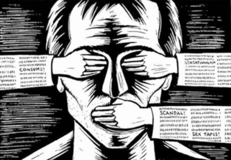 FOTOGRAFÍA. BARCELONA (COMUNIDAD AUTÓNOMA DE CATALUÑA) REINO DE ESPAÑA, 17 DE ENERO DE 2025. Detalle de una ilustración sobre los medios de comunicación y los periodistas "ensobrados-apesebrados" y los librepensadores en el Reino de España. Crédito Manuel I. Cabezas González