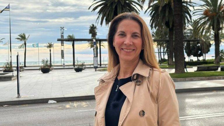 FOTOGRAFÍA. SALOU (TARRAGONA), 08 DE ENERO DE 2025. La portavoz del grupo municipal de VOX en el Ayuntamiento de Salou (Tarragona), Ana Belén Rodríguez Ros, ha sido registrada este miércoles en la ciudad. Lasvocesdelpueblo (Ñ Pueblo)