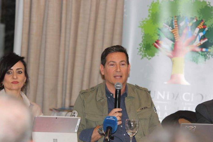  FOTOGRAFÍA. SARRIÁ-SAN GERVASIO (BARCELONA) CATALUÑA (REINO DE ESPAÑA, 21 DE FEBRERO DE 2025. La conferencia "Inmigración El Debate Imposible" ha reunido hoy en en distrito barcelonés de Sarriá-San Gervasio —en uno de los auditorios del Hotel Silken Sant Gervasi— a la miembro de la Asociación de Mujeres por la Igualdad (AMPI) y portavoz del Grupo Municipal de VOX en el Ayuntamiento de Tarrasa (Barcelona), Alicia Tomás Martínez; el Letrado de la Administración de la Justicia en el Juzgado de Primera Instancia Número 4 de Tarragona, presidente del Comité Ejecutivo Provincial de VOX en Tarragona y diputado por Tarragona al Parlamento de Cataluña, Sergio Macián de Greef; y el histórico del hispanismo en Barcelona, licenciado en Biología por la Universidad de Barcelona; Máster de Historia en Ciencias y Doctor en Filosofía e Historia de la Ciencia por la Universidad Autónoma de Barcelona (UAB); Catedrático de Instituto de Biología y Geología por Oposición desde el año 1984, Josep Alsina Calvés, para debatir sobre las consecuencias de la invasión migratoria en el viejo Continente, principalmente en los países de la Unión Europea; un acto presentado y dirigido por parte del delegado en Barcelona de la Fundación Denaes para la Defensa de la Nación Española, Vicente Durá Bono, en el que también intervenido también el presidente de asociación cultural Somatemps, Rafael María Molina. Lasvocesdelpueblo (Ñ Pueblo)