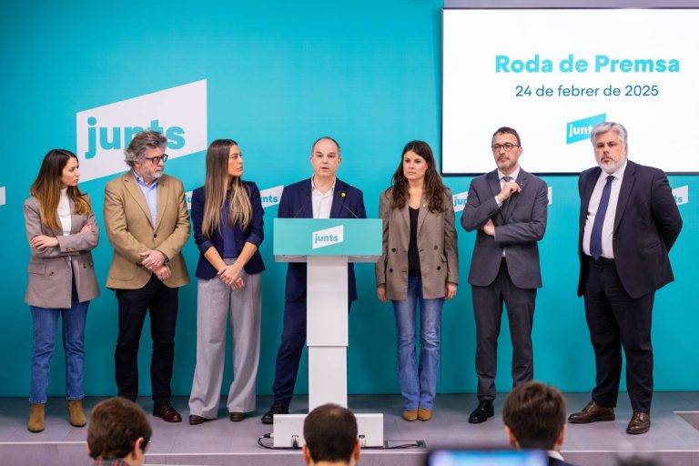 FOTOGRAFÍA. BARCELONA (REINO DE ESPAÑA), 24 DE FEBRERO DE 2025. El secretario general del partido e indultado preso golpista del PROCÉS, Jordi Turull Negre, ofrece una rueda de prensa en la sede de la formación derechista cobarde, WOKE, separatista y migracionista en Barcelona. Lasvocesdelpueblo (Ñ Pueblo)