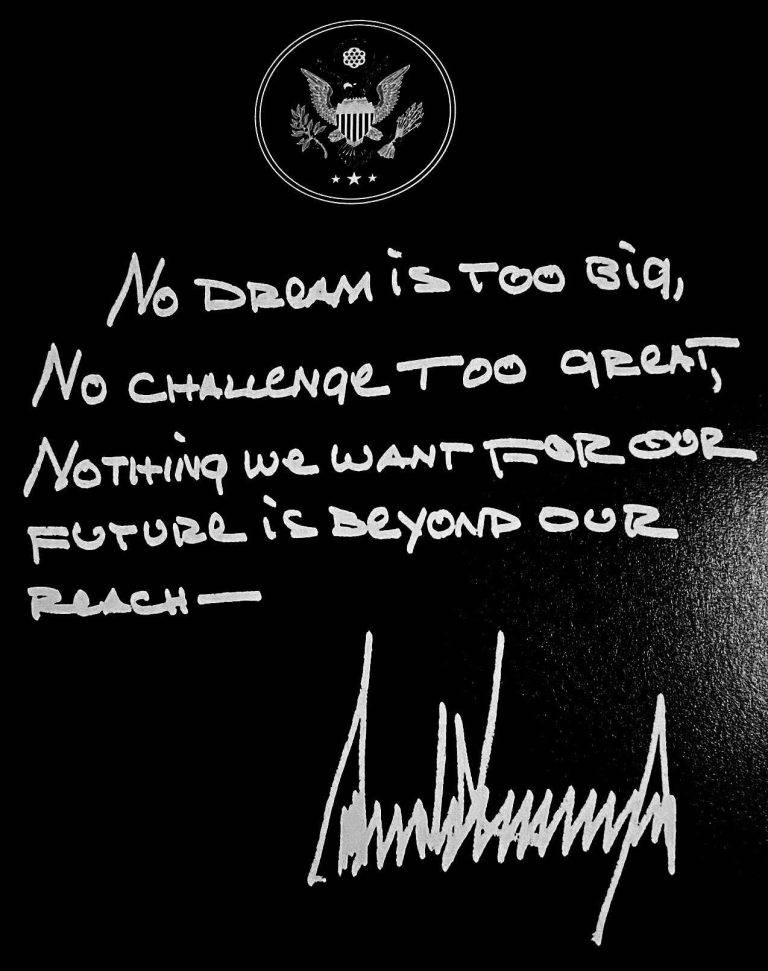 FOTOGRAFÍA. WASHINGTON (ESTADOS UNIDOS DE AMÉRICA), 24 DE ENERO DE 2025. La portavoz de la casa Blanca y Asistente del Presidente y Secretario de Prensa de la Casa Blanca, Karoline Leavitt, ha asegurado hoy, 24 de enero de 2024, que "han comenzado los vuelos de deportación" de inmigrantes ilegales y delincuentes inmigrantes en United States of America (USA). Concreta la asistente de la Presidencia del Gobierno de los Estados Unidos de América que "el 47º presidente de los Estados Unidos de América, Donald John Trump, está enviando un mensaje fuerte y claro al mundo entero: si ingresa ilegalmente a los Estados Unidos de América, enfrentará severas consecuencias. (Deportation flights have begun. President Trump is sending a strong and clear message to the entire world: if you illegally enter the United States of America, you will face severe consequences". Karoline Leavitt/Lasvocesdelpueblo (Ñ Pueblo)