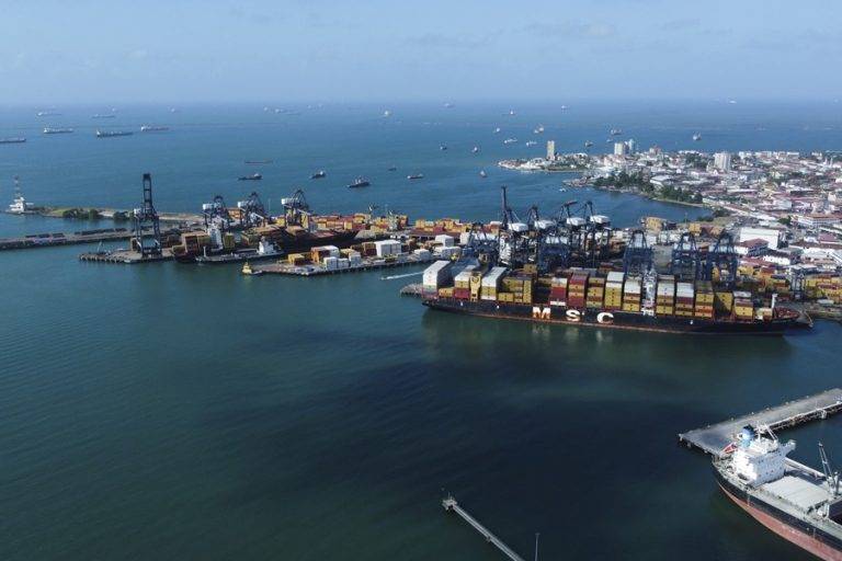 FOTOGRAFÍA. Aerial view of the Port of Cristobal in Colon, Panama, January 24, 2025 (Issued January 25, 2025). Panama's five main ports are located in the areas adjacent to the interoceanic canal, now in the eye of the hurricane due to the declared intention of US President Donald Trump to retake control of the waterway alleging Chinese interference in its operation, which the Panamanian government has flatly rejected. Efe
