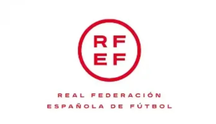Real Federación Española de Fútbol (RFEF) FOTOGRAFÍA. MADRID (REINO DE ESPAÑA), 3 DE FEBRERO DE 2025. Detalle de un logotipo de la Real Federación Española de Fútbol (RFEF). RFEF/Lasvocesdelpueblo (Ñ Pueblo)