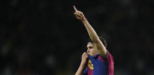 FOTOGRAFÍA. REINO DE ESPAÑA, 25 DE FEBRERO DE 2025. El defensa del Barcelona Pau Cubarsí celebrando un gol con el Barcelona contra el Atlético de Madrid. Efe