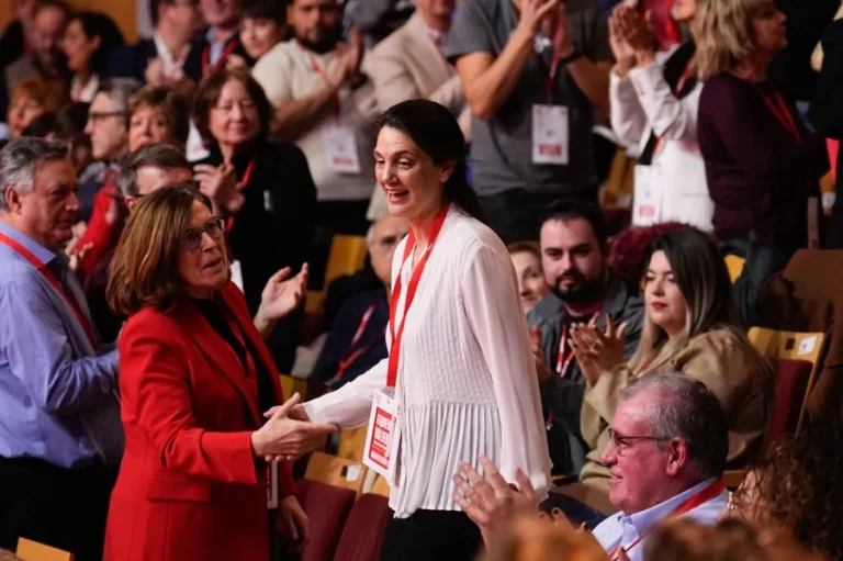 FOTOGRAFÍA. REINO DE ESPAÑA, 02 DE FEBRERO DE 2025. En la imagen Pilar Sánchez Acera, la miembro del Partido Socialista (PSOE), diputada en la VIII y X legislaturas de la Asamblea de Madrid y exasesora de la Presidencia del Gobierno de coalición WOKE de España (La Moncloa), que preside el globalista y wokista Pedro Sánchez Pérez-Castejón. Esta mujer woke y su compinche wokista exsecretario de Estado de Comunicación, Francesc Vallès Vives (PSC/PSOE),  aparecieron en la causa tras el análisis del móvil del ex secretario general del PSOE de Madrid Juan Lobato, que reconoció al magistrado que llevó ante notario los mensajes que se cruzó con la entonces jefa de gabinete del exministro Óscar López, el pasado 14 de marzo. Ella le envió el correo de la defensa de la pareja de Ayuso de cara a su intervención en la Asamblea de Madrid. Efe