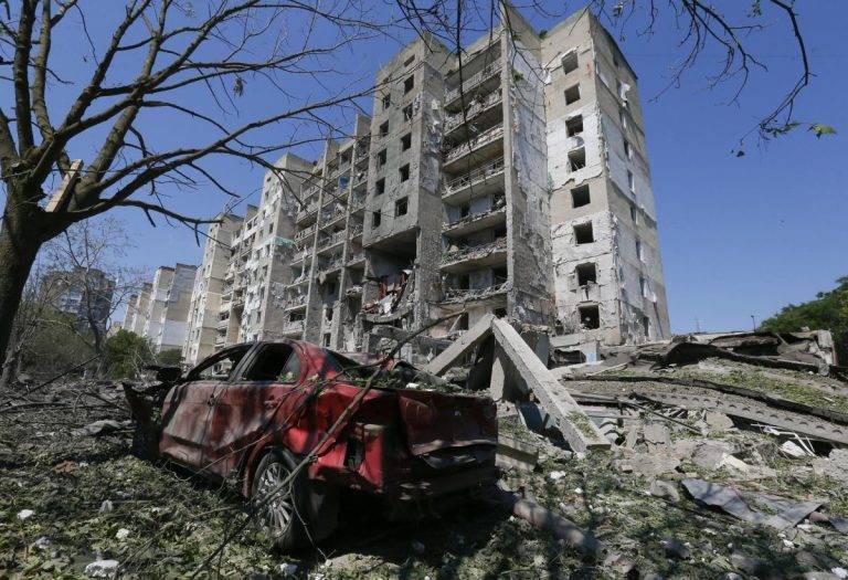 FOTOGRAFÍA. KYIV (Ukraine), 23 DE MARZO DE 2025. Destrozos causados en un edificio por el ataque ruso con drones contra Kiev, que provocó la muerte de al menos tres personas. (Rusia, Ucrania, Kiev). Efe