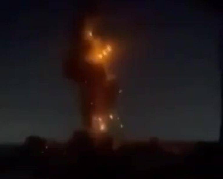 FOTOGRAFÍA. KHAN YOUNIS (FRANJA DE GAZA), 18 DE MARZO DE 2025. Detalle de Khan Younis hoy tras un ataque contra los neonazis islamistas gazatíes de Hamas ISIS. El Ejército israelí Tzáhal ha confirmado hoy las oposiciones militares de sus Fuerzas de Defensa de Israel (FDI) en varias zonas de la franja de Gaza; unos ataques contra el aparto político y militar del grupo terrorista islamofascista y antisemita Hamás ISIS en el los participan también el Servicio de Inteligencia y Seguridad General Interior de Israel (Shabak) también conocido como (Shin Bet), han subrayado dichas fuentes militares. Lasvocesdelpueblo (Ñ Pueblo)