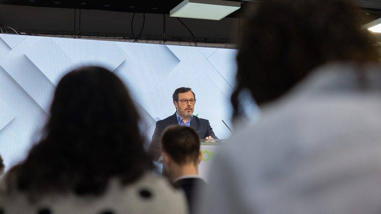 FOTOGRAFÍA. MADRID (REINO DE ESPAÑA), 10 DE MARZO DE 2025. El portavoz Nacional de VOX, José Antonio Fúster Lamelas, ofrece una rueda de prensa en la sede de su partido en calle Bambú 12 de Madrid este lunes tras la reunión del Comité de Acción Política (CAP) de la formación antiWOKE que preside Santiago Abascal Conde. Lasvocesdelpueblo (Ñ Pueblo)
