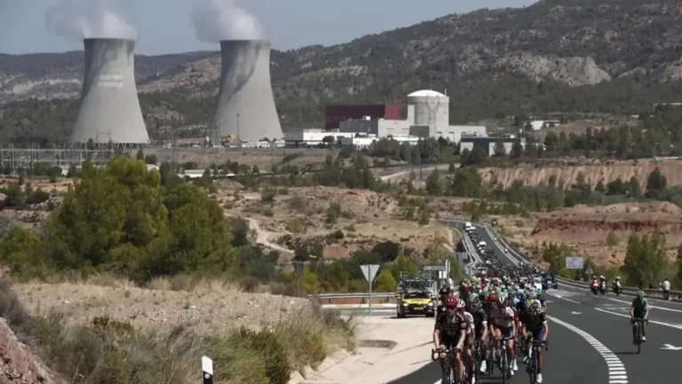 FOTOGRAFÍA. COFRENTES (COMUNIDAD VALENCIANA) REINO DE ESPAÑA, 08 DE SEPTIEMBRE DE 2016. Vista de la central nuclear de Cofrentes, municipio de la Comunidad Valenciana, en el Reino de España. Efe