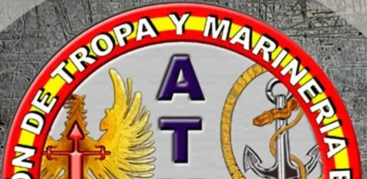 FOTOGRAFÍA. CÁCERES (EXTREMADURA) REINO DE ESPAÑA, 22 DE ABRIL DE 2025. En la imagen, un detalle del logotipo de la entidad de profesionales de las Fuerzas Armadas del reino de España, Asociación de Tropa y Marinería Española (ATME). Lasvocesdelpueblo (Ñ Pueblo)