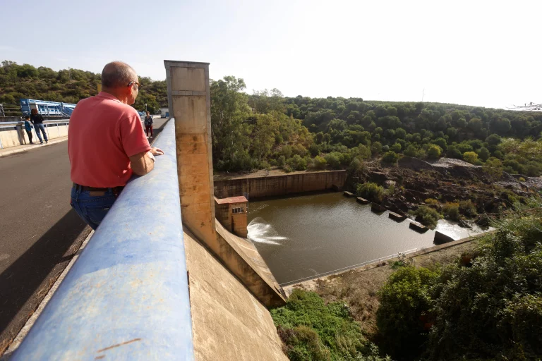 FOTOGRAFÍA. CÓRDOBA (ANDALUCÍA) REINO DE ESPAÑA, 14 DE OCTUBRE DE 2024. La cuenca del Guadalquivir recoge 37 hectómetros cúbicos de agua tras las últimas lluvias. Los embalses de la cuenca del Guadalquivir han aumentado en 37 hectómetros cúbicos el agua embalsada desde el pasado viernes hasta las 8.00 horas de este lunes, según han informado a Efe fuentes de la Confederación Hidrográfica del Guadalquivir (CHG). Efe