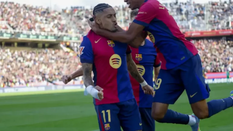 FOTOGRAFÍA. BARCELONA (CATALUÑA) REINO DE ESPAÑA, 19 DE ABRIL DE 2025. El delantero del FC Barcelona Ferrán Torres celebra su gol ante el Celta de Vigo durante el partido de la jornada 32 de LaLiga EA Sports que FC Barcelona y Celta de Vigo disputaron en el estadio olímpico Lluís Companys en Barcelona. Efe