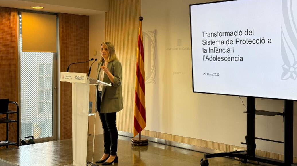 FOTOGRAFÍA. BARCELONA (REINO DE ESPAÑA), 26 DE MAYO DE 2025. La consejera de Derechos Sociales e Inclusión del Govern de la Generalitat de Catalunya, Mònica Martínez Bravo, en un momento de la rueda de prensa sobre la transformación del sistema de protección a la infancia: Dirección General de Atención a la Infancia y la Adolescencia (DGAIA). Lasvocesdelpueblo (Ñ Pueblo)