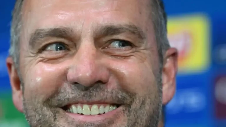 FOTOGRAFÍA. BARCELONA (REINO DE ESPAÑA), 05 DE MAYO DE 2025. El entrenador del Barcelona Hansi Flick en vísperas de la vuelta de semifinales de la UEFA Champions League en Milán, Italia. Efe