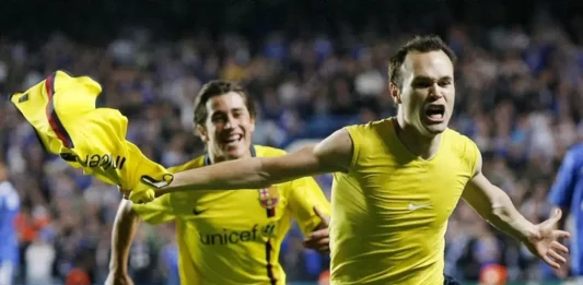 FOTOGRAFÍA. LONDRES (REINO UNIDO), 06 DE 05 DE 2009. El centrocampista del F C Barcelona e internacional del Reino de España, Andrés Iniesta Luján (d), y su compañero Bojan, celebran el gol que les dio el pase a la final de la liga de campeones en Stamford Bridge el 6 de mayo de 2009. Efe