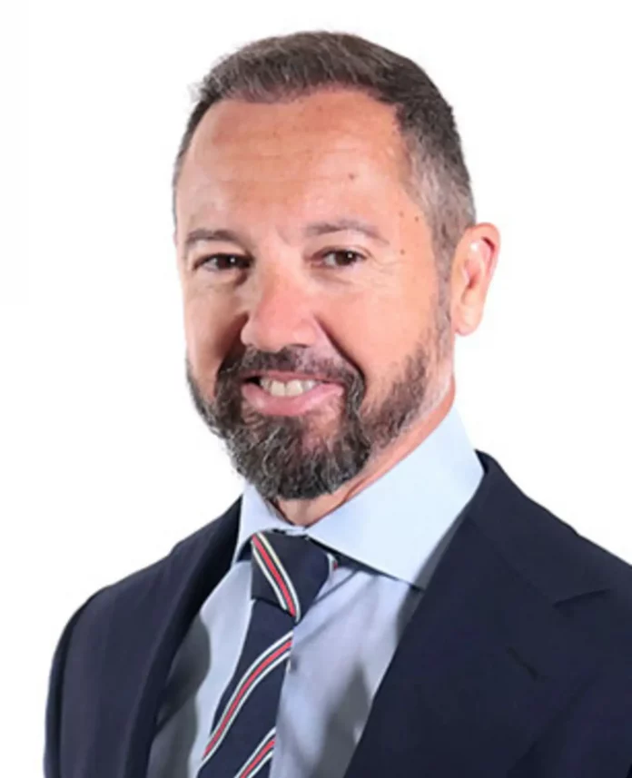 FOTOGRAFÍA. VALENCIA (COMUNIDAD VALENCIANA) REINO DE ESPAÑA, JUNIO DE 2023. En la imagen de perfil institucional, el catedrático de Derecho civil, doctor en Derecho y concejal del Grupo Municipal de Vox en el Ayuntamiento de Valencia, Juan Manuel Badenas Carpio (Juanma Badenas). Ayuntamiento de Valencia/Lasvocesdlepueblo (Ñ Pueblo)