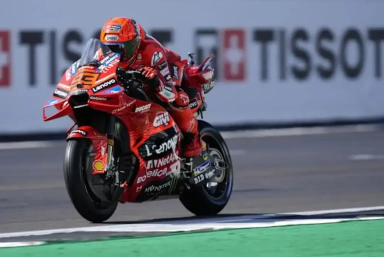 FOTOGRAFÍA. LONDRES (REINO UNIDO), 25 DE MAYO DE 2025. El español Marc Márquez (Ducati) en el Gran Premio del Reino Unido de MotoGP. Efe