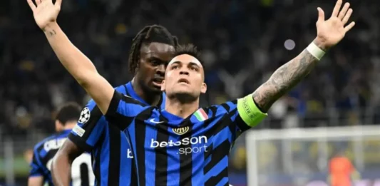 FOTOGRAFÍA. MILÁN (ITALIA), 06 DE MAYO D E2025. El delantero del Inter Milan Lautaro Martinez celebra el 1-0 durante el partido de vuelta de semifinales de la UEFA Champions League entre Inter Milan y FC Barcelona, en Milan, Italia. Efe