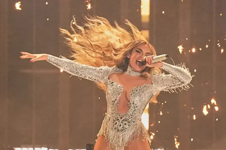 FOTOGRAFÍA. BASILEA (SUIZA), 17 DE MAYO DE 2025. Eurovisión 2025. Spain's Melody performs the song "Esa diva" during the grand final of the 69th Eurovision Song Contest (ESC) in Basel, Switzerland, 17 May 2025. (España, Suiza, Basilea). La cantante Melody durante su actuación en la final del Festival de Eurovisión, en el que quedó en antepenúltima posición. Efe