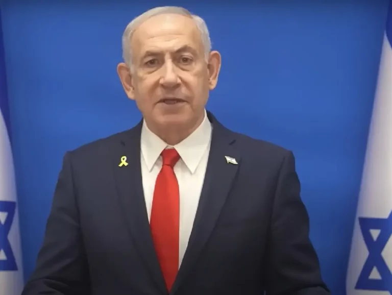 FOTOGRAFÍA. JERUSALÉN (ISRAEL), 13 DE JUNIO DE 2025. El primer ministro de Israel, Banjamín Netanyahu, registrado este viernes 13 de junio de 2025, durante una declaración institucional dirigido al pueblo de Irán. Operación Rising Lion de Israel en Irán allana el camino de libertad a los iraníes, ha asegurado el mandatario de la Tierra Santa. Lasvocesdelpueblo (Ñ Pueblo)