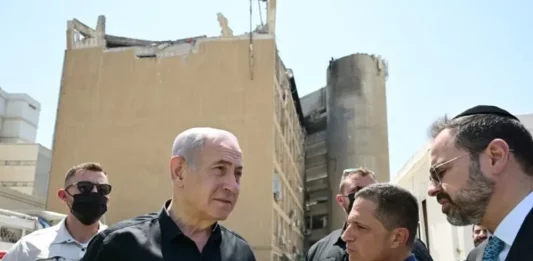 FOTOGRAFÍA. BEER SHEVA (TEL AVIV) ISRAEL, 19 DEJUNIO DE 2025. El primer ministro de Israel, Benjamín Netanyahu, ha visitado este jueves el Hospital Soroka en Beer Sheva, sur de Tel Aviv (Israel), atacado las primeras horas de hoy por parte de los Ayatolas ISIS -que ocupan el poder en la República Islámica de Irán-con un misil balístico. Oficina Primer Ministro de Israel/Lasvocesdelpueblo (Ñ Pueblo)