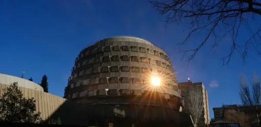 FOTOGRAFÍA. MADRID (REINO DE ESPAÑA), 14 DE ENERO DE 2025. Detalle del edificio del Tribunal Constitucional (TC) del Reino de España. Efe
