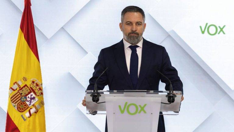 FOTOGRAFÍA MADRID (REINO DE ESPAÑA), 16 DE JUNIO DE 2025. El presidente de VOX, Santiago Abascal Conde, registrado este lunes durante una rueda de prensa en la sede nacional de su formación en calle Bambú 12 de Madrid, Reino de España. Lasvocesdelpueblo (Ñ Pueblo)