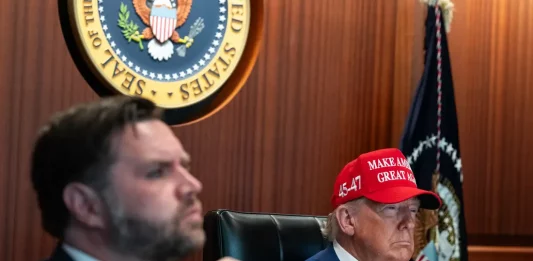 FOTOGRAFÍA. WASHINTON (ESTADOS UNIDOS DE AMÉRICA, EEUU), 22 DE JUNIO DE 2025. El presidente de United States of América (USA), Donald John Trump, ha presidido hoy la "Sala de Situaciones" de la Casa Blanca durante los ataques históricos de las Fuerzas Armas de USA contra el programa nuclear de los Ayatolas ISIS que ocupan la República Islámica de Irán, junto al vicepresidente de EEUU, James David Vance; al Secretario del Estado, Marco Antonio Rubio (Marco Rubio); al el Secretario de Defensa de EEUU, Peter Brian Hegseth; a la 25ª Secretaria del Ejército y la primera mujer en ejercer este cargo; Christine Elizabeth Wormuth; y al Jefe del Estado Mayor Conjunto, el general John Daniel Caine. Lasvocesdelpueblo (Ñ Pueblo)
