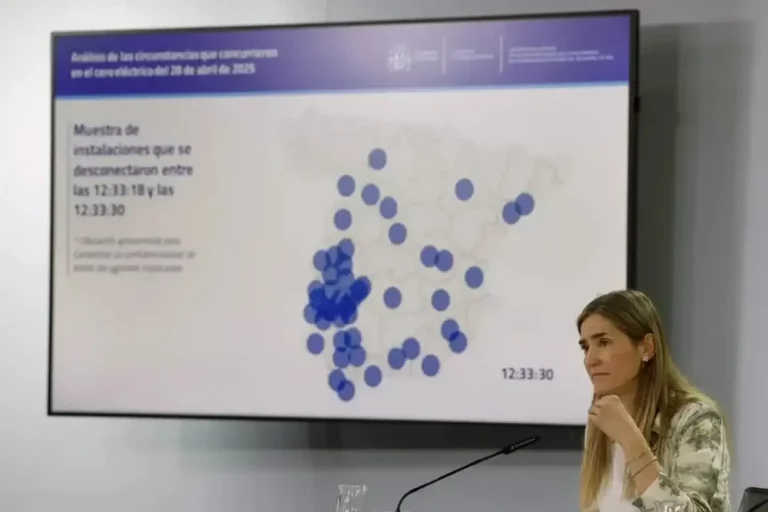 FOTOGRAFÍA. MADRID (REINO DEESPAÑA), 17 DE JUNIO DE 2025 La vicepresidente tercera y ministra para la Transición Ecológica y el Reto Demográfico, Sara Aagesen Muñoz, durante la rueda de prensa posterior a la reunión semanal del Consejo de ministros, este martes en Moncloa. Efe