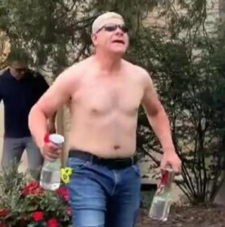 FOTOGRAFÍA. BOULDER (CLORADO) ESTADOS UNIDOS DE AMÉRICA), 01 DE JUNIO DE 2025. Las autoridades estadounidenses identificaron al responsable de un ataque durante un evento pro-rehenes israelíes en el cautiverio en gaza en Boulder, Colorado, que dejó seis heridos y está siendo investigado como un acto de terrorismo. El atacante, el inmigrante ilegal islamista Mohamed Sabry Soliman, de 45 años, utilizó un lanzallamas casero para arremeter contra un grupo de civiles que se encontraban reunidas en una actividad de solidaridad con los rehenes que permanecen en manos de Hamás ISIS en la Franja de Gaza, según informó este domingo el FBI. Efe