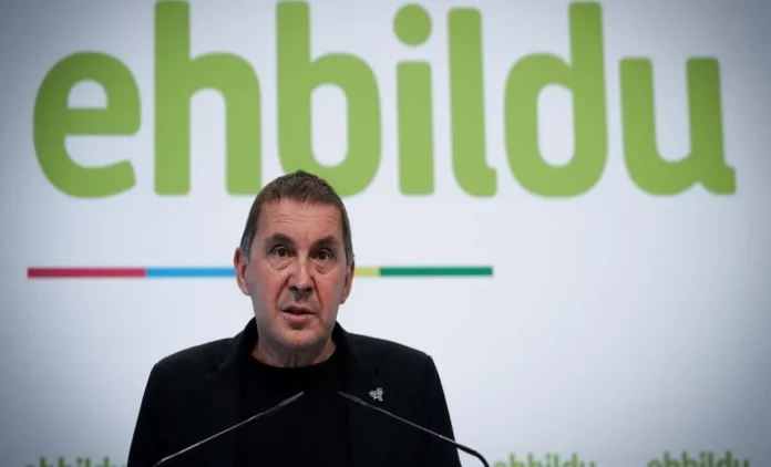 EH Bildu y empresarios del Caso Koldo en informe de la UCO (1) FOTOGRAFÍA. SAN SEBASTIÁN (ESPAÑA), 07 DE SEPTIEMBRE DE 2020. El coordinador de EH Bildu y asesino terrorista líder de la banda terrorista Euskadi Ta Askatasuna (ETA), durante la masacre de los civiles por esta organización criminal separatista y terrorista en el centro Hipercor de Barcelona (Cataluña), Arnaldo Otegui Mondragón (Arnaldo Otegi), ha opinado este lunes en San Sebastián sobre la muerte el pasado viernes del preso terrorista de de ETA Igor González en la cárcel de Martutene (Gipuzkoa), donde cumplía una condena de 20 años de cárcel por colaboración con banda terrorista. Efe