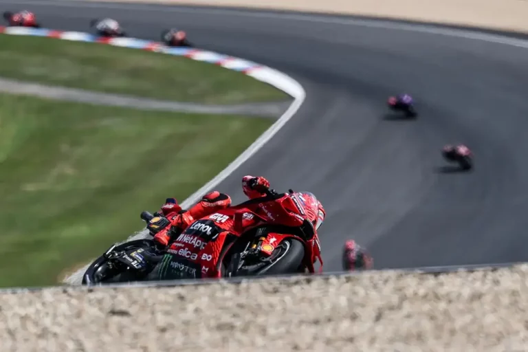 FOTOGRAFÍA. PRAGA (REPÚBLICA CHECA), 20 DE JULIO DE 2025. El español Marc Márquez Alentà (Ducati Desmosedici GP25) en el Gran Premio de la República Checa de MotoGP. Efe