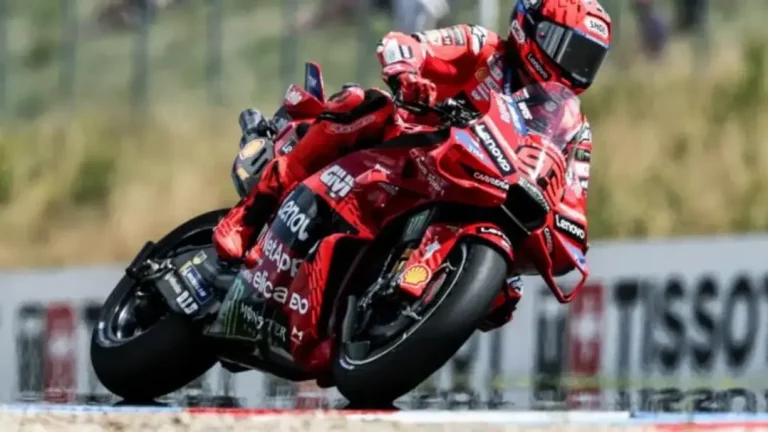 FOTOGRAFÍA. PRAGA (REPÚBLICA CHECA), 20 DE JULIO DE 2025. El español Marc Márquez Alentà (Ducati Desmosedici GP25) en el Gran Premio de la República Checa de MotoGP. Efe
